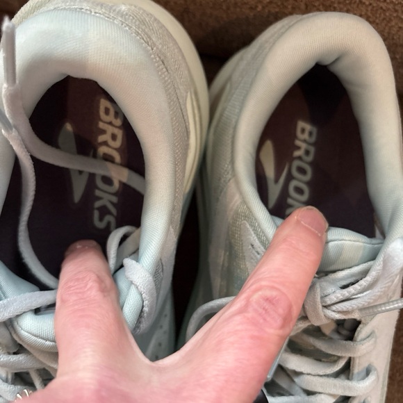 Brooks Adrenaline GTS 24 Running Shoes Womens 8 mint green  Supportive Stability - Picture 3 of 8